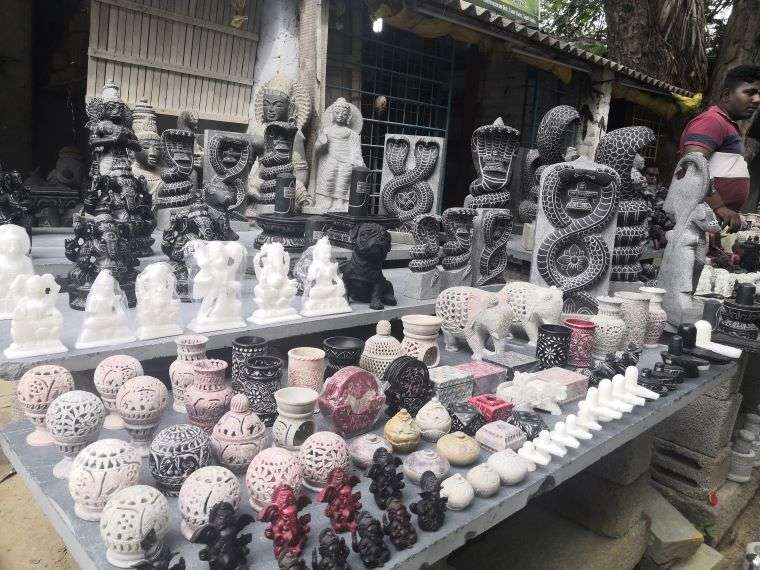 Souvenir Shopping at Mahabalipuram