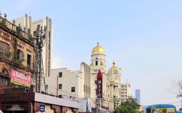 The Best Kolkata Itinerary for 3 days - A mini travel guide 7 Esplanade Metro - Kolkata Itinerary