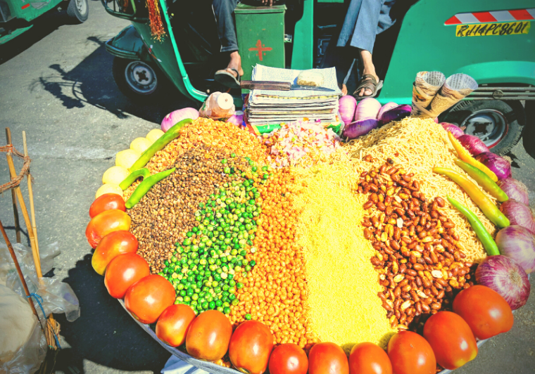 Best Street Food in India (and how to make them at Home) 4 Bhel puri - Indian street food