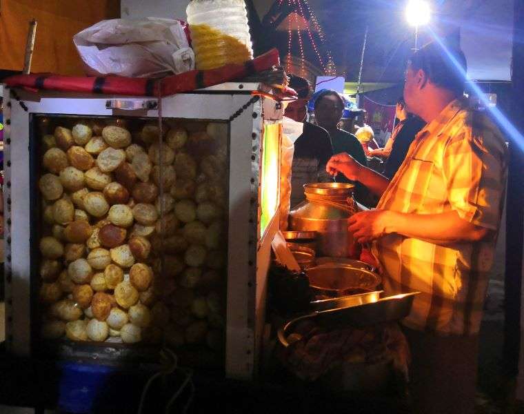 Best Street Food in India (and how to make them at Home) 2