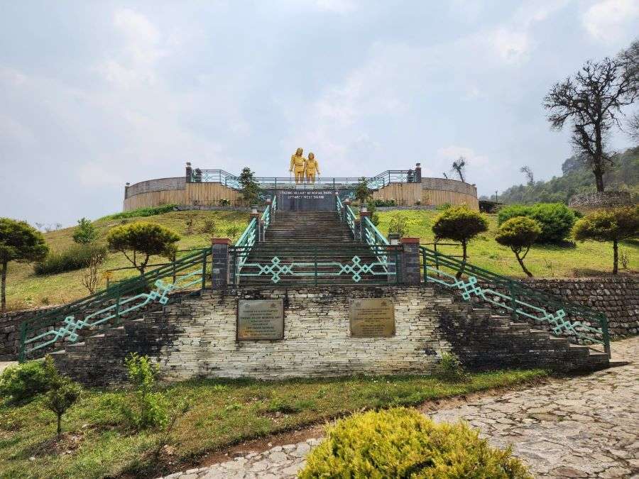 pelling yuksom ravangla tour